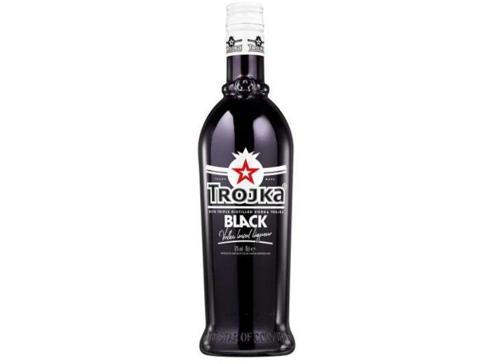 Trojka Vodka Black Likör Kar 6x0.70l