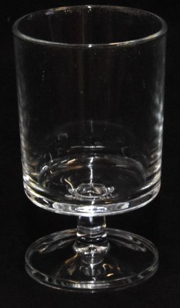 Rotweinglas (Zylinder) mit Fuss Stück